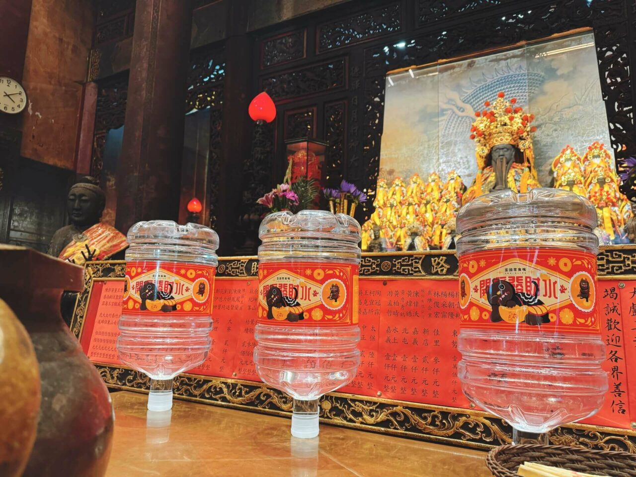 歪國零食嘴Ｘ北港武德宮 開源發財桶裝水
